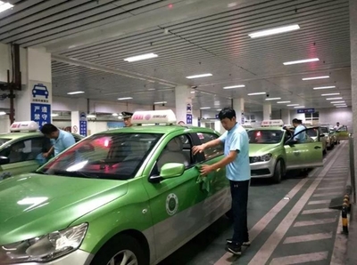好消息！邯鄲火車站地下出租汽車發(fā)車區(qū)正式開(kāi)放，打造便捷出行新體驗(yàn)